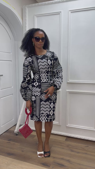 ZORA AFRICAN PRINT PUFF SLEEVE MIDI DRESS [BLACK]